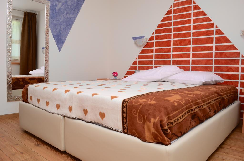 Bed and Breakfast Baita Scaia Cogolo Exterior foto