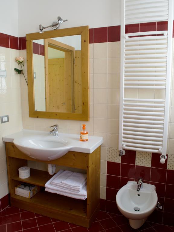 Bed and Breakfast Baita Scaia Cogolo Zimmer foto