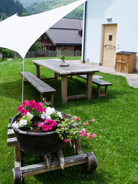 Bed and Breakfast Baita Scaia Cogolo Exterior foto